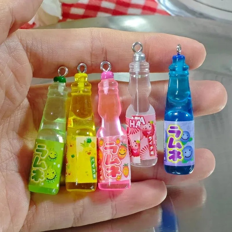 Crafting Resin - 10 stuks kleine frisdrankflesjes hars bedels
